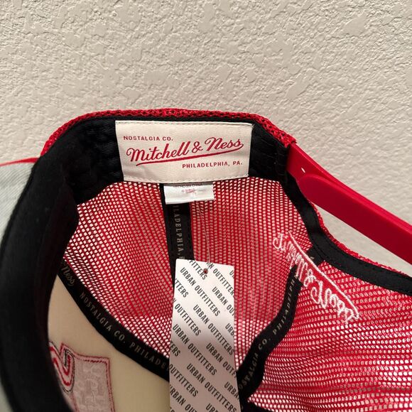 Mitchell & Ness Chicago Bulls NBA snapback hat NWT - Picture 3 of 4